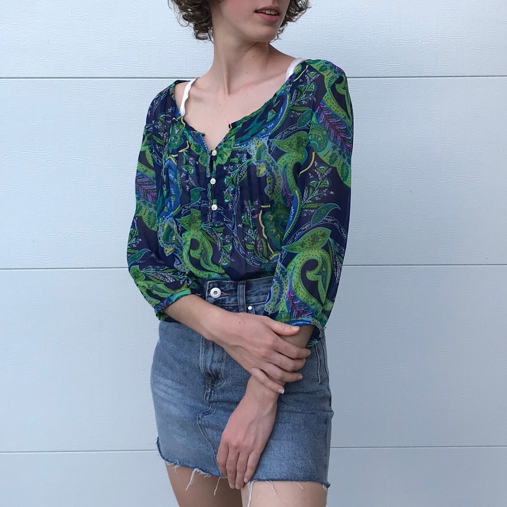 Old Navy light blouse  sz S
